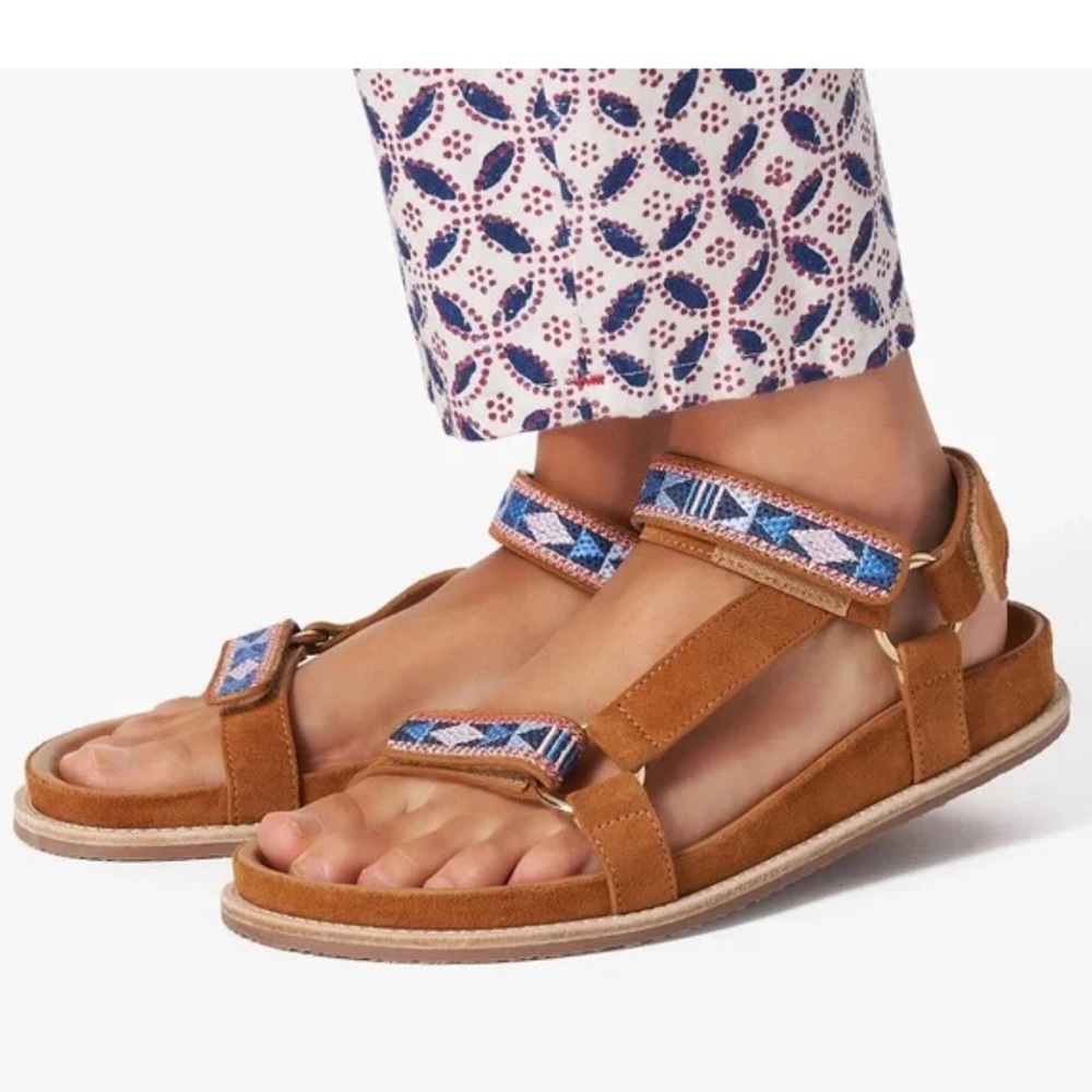 NWIB Xirena Anais Rust Suede Sandal Size 10
